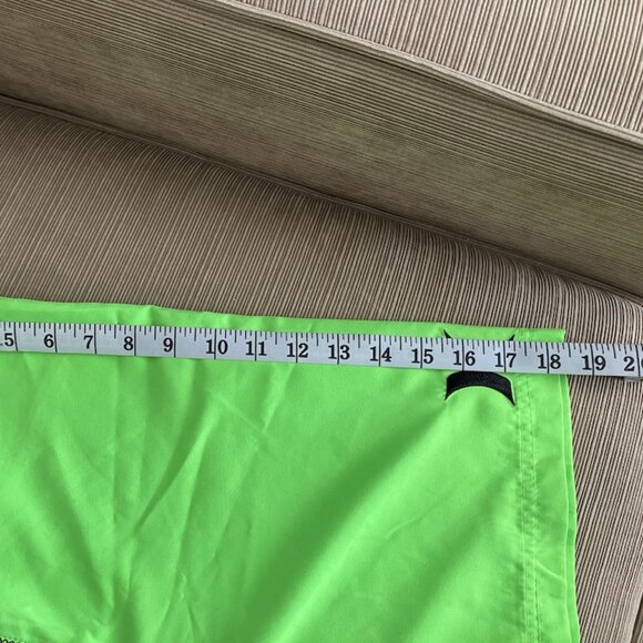 Hurley Boardshorts Size 32 - Picture 4 of 6